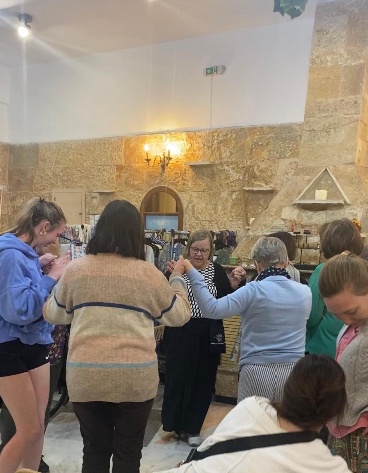Spílion Costas Inn מראה חיצוני תמונה
