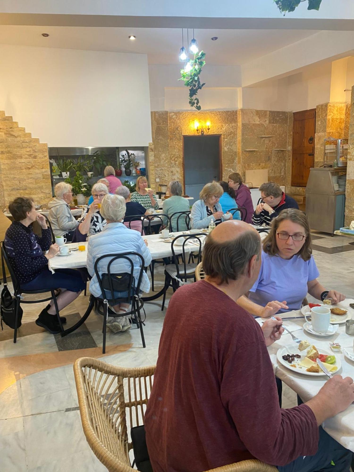 Spílion Costas Inn מראה חיצוני תמונה